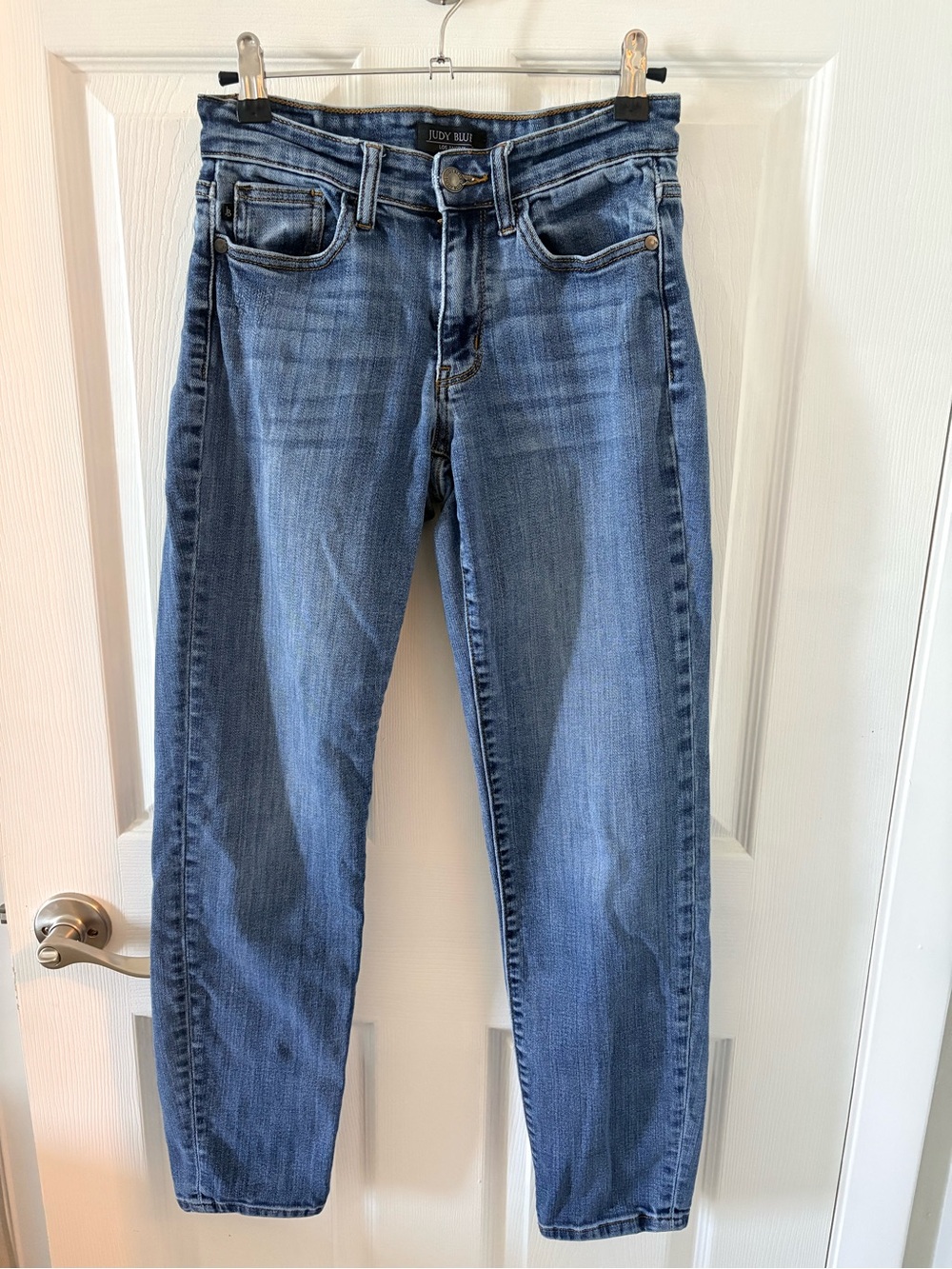 Judy Blue Light-Medium Blue Boyfriend Jeans
